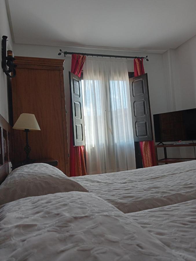 Hotel Nuevo Arlanza Коваррубиас Экстерьер фото