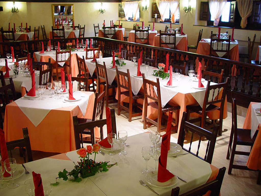 Hotel Nuevo Arlanza Коваррубиас Экстерьер фото